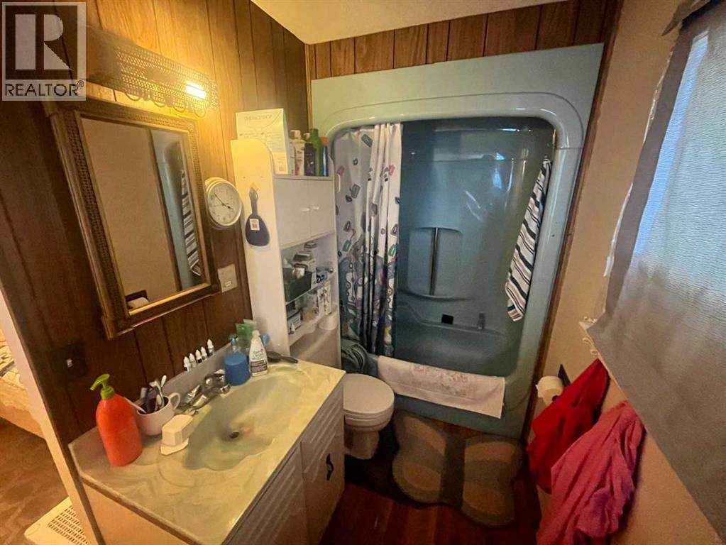 5413 56 Street, Taber, Alberta  T1G 1L8 - Photo 16 - A2262642