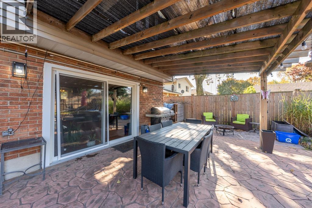 1105 Salisbury Street, Sarnia, Ontario  N7S 3V6 - Photo 39 - 25027679