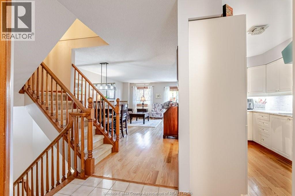 Photo 2 of 50 for 70 Glenroy Unit# 7