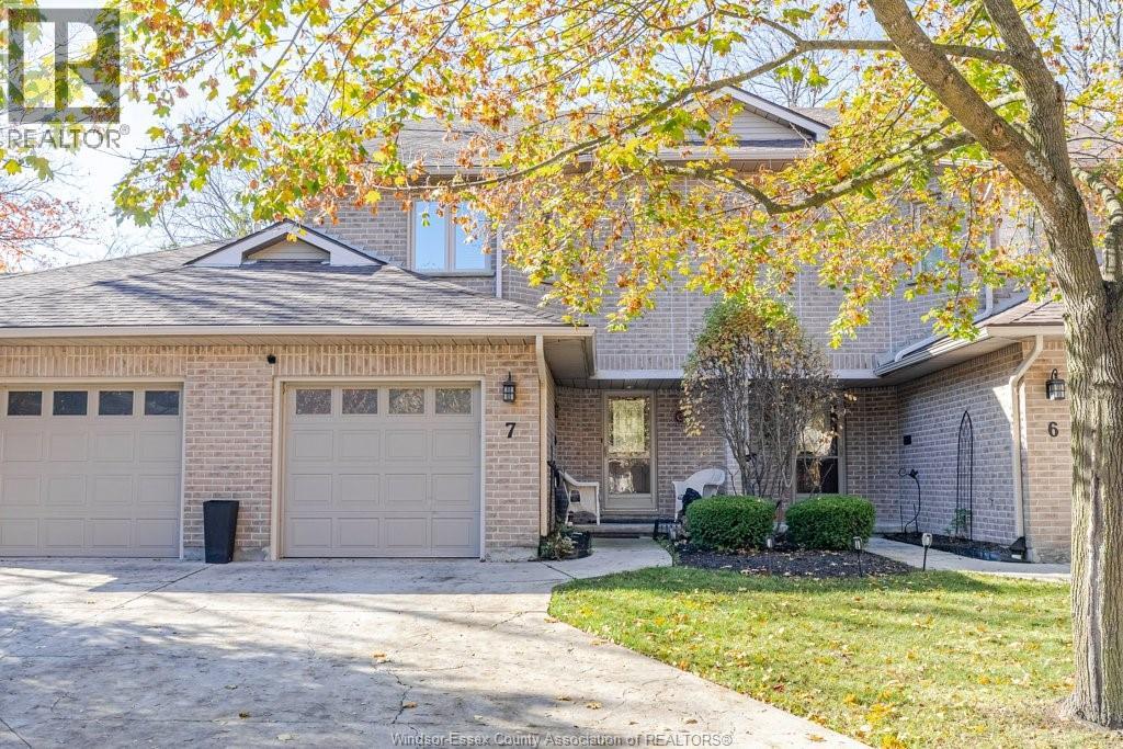 Photo 35 of 50 for 70 Glenroy Unit# 7