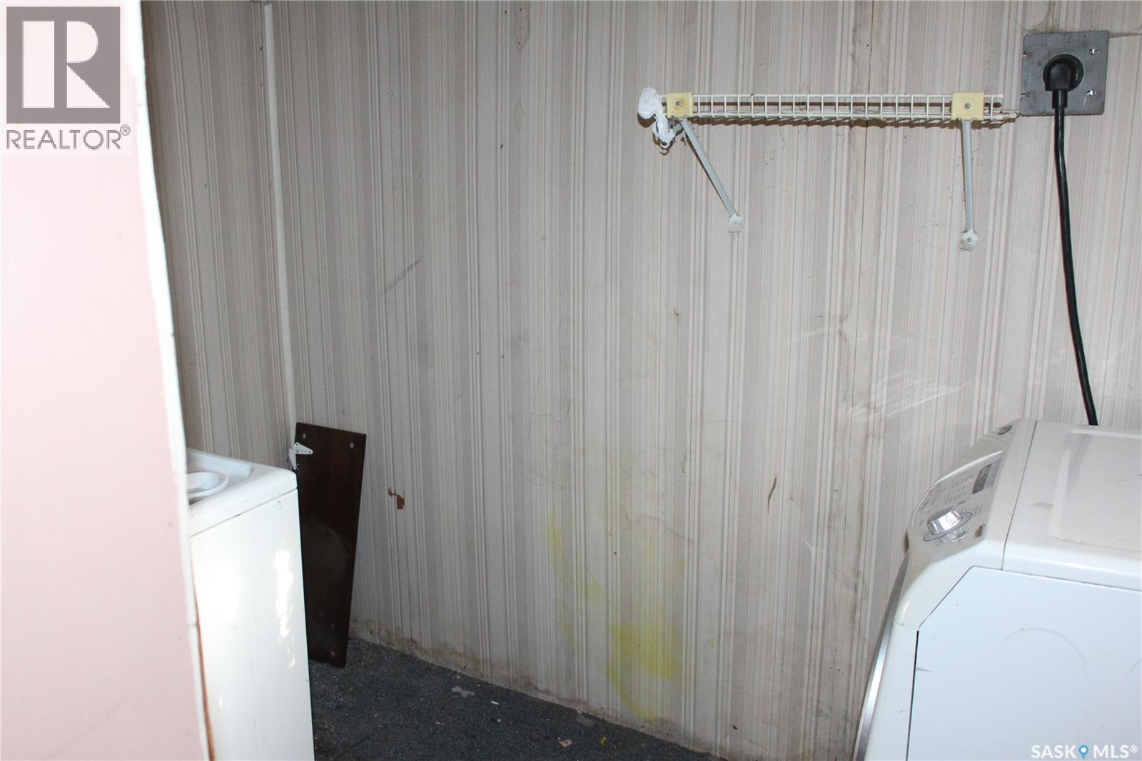 812 Cartier Avenue, Moose Jaw, Saskatchewan  S6H 1M1 - Photo 17 - SK018842