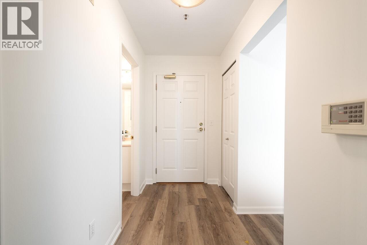 7 2110 Marine Drive, West Vancouver, British Columbia  V7V 1K3 - Photo 3 - R3063989