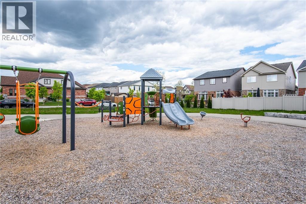 70 Willowrun Drive Unit# J-3, Kitchener, Ontario  N2A 0J3 - Photo 35 - 40784988