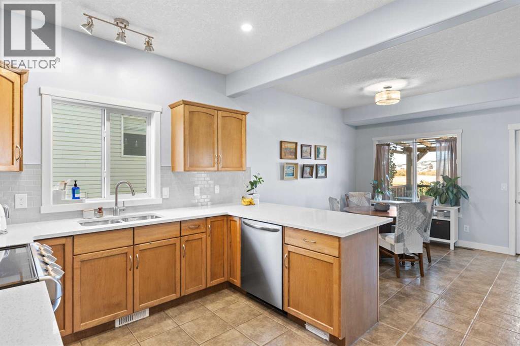 23 Collins Crescent, Crossfield, Alberta  T0M 0S0 - Photo 3 - A2264627