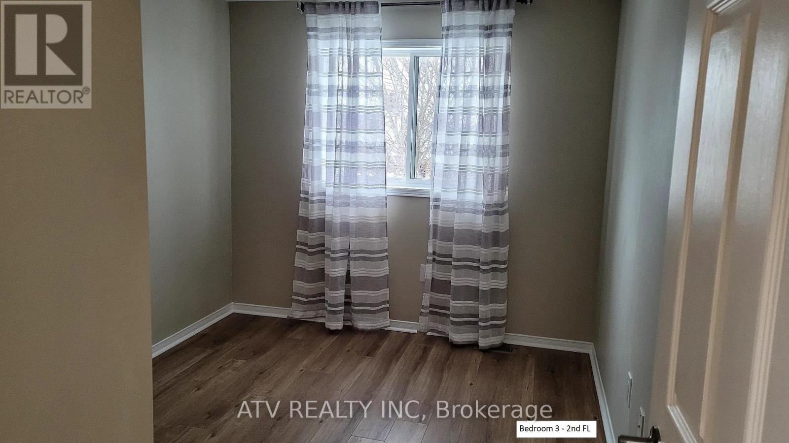 133 Columbia Road, Barrie, Ontario  L4N 8E3 - Photo 10 - S12482429