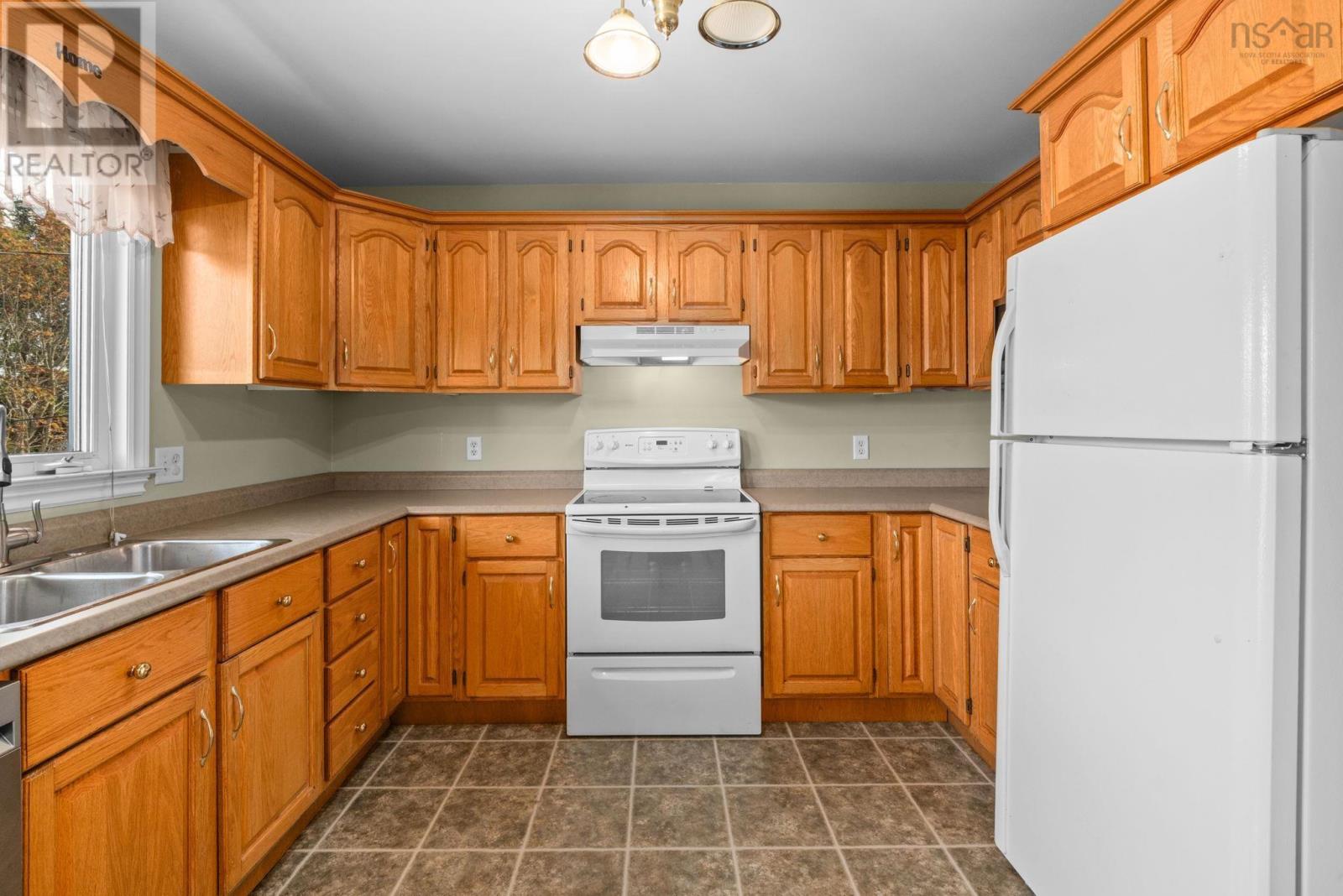 10 Ashgrove Avenue, Cole Harbour, Nova Scotia  B2V 1G1 - Photo 8 - 202526901