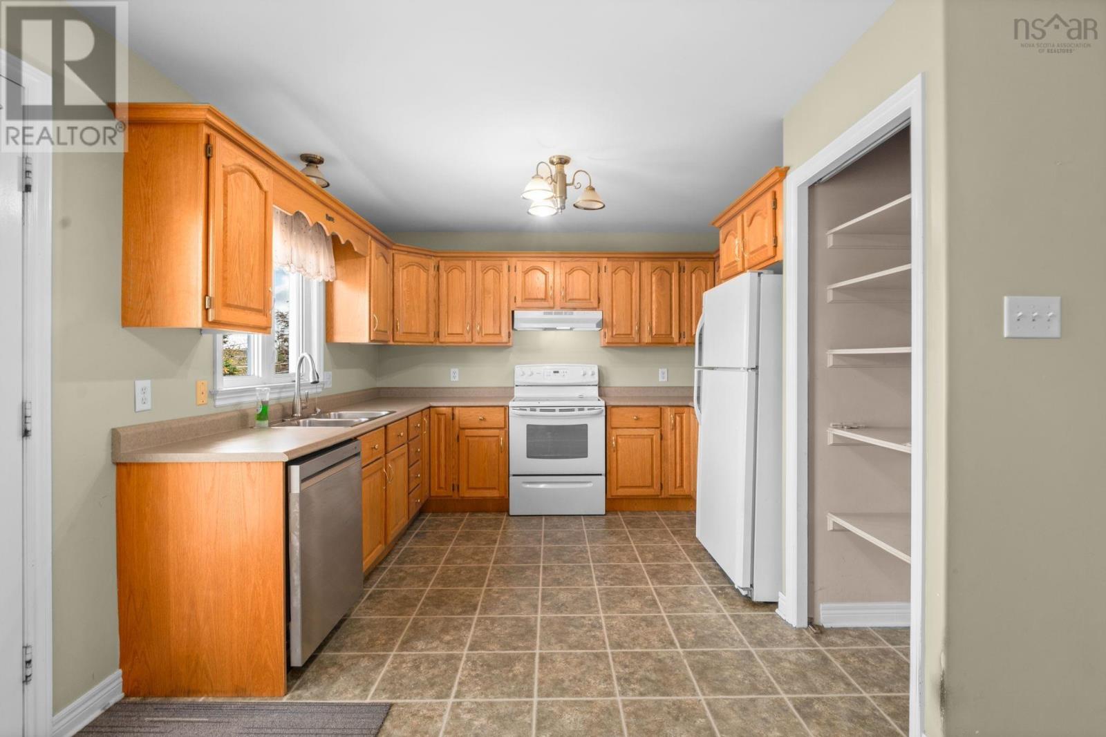 10 Ashgrove Avenue, Cole Harbour, Nova Scotia  B2V 1G1 - Photo 7 - 202526901