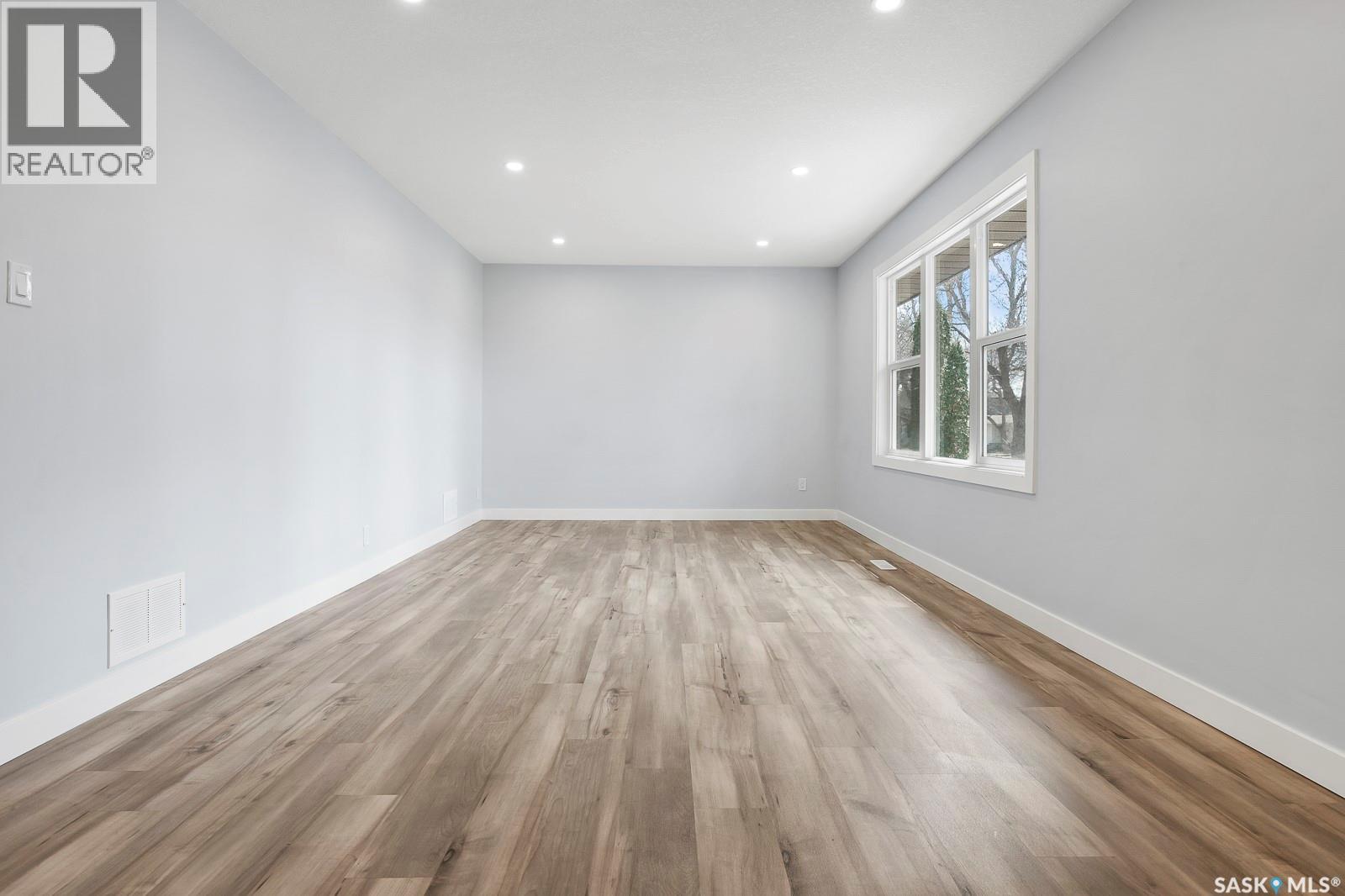 2711 Mackay Street, Regina, Saskatchewan  S4N 2T8 - Photo 1 - SK022274