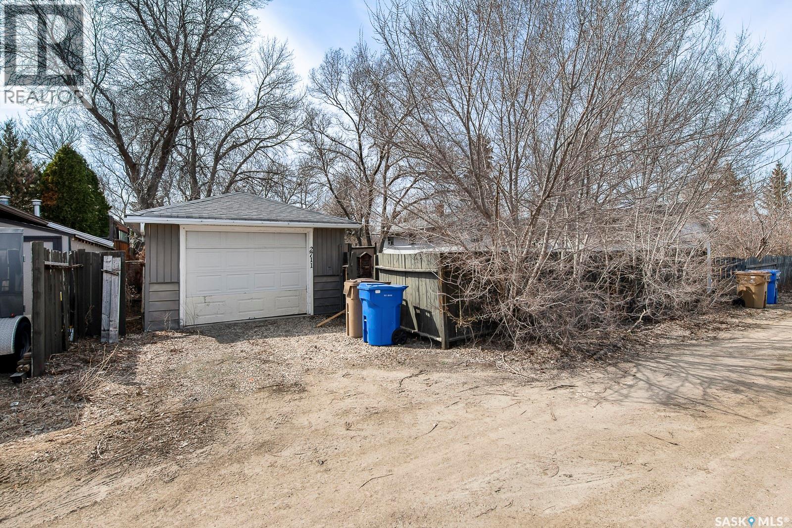 2711 Mackay Street, Regina, Saskatchewan  S4N 2T8 - Photo 30 - SK022274