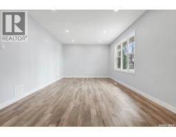 2711 Mackay STREET Arnhem Place