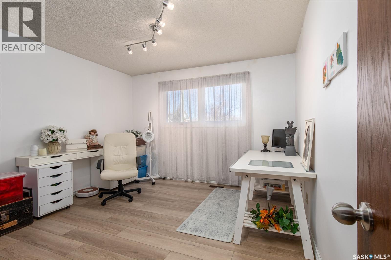 550 3rd Avenue Nw, Moose Jaw, Saskatchewan  S6H 7B6 - Photo 28 - SK022263