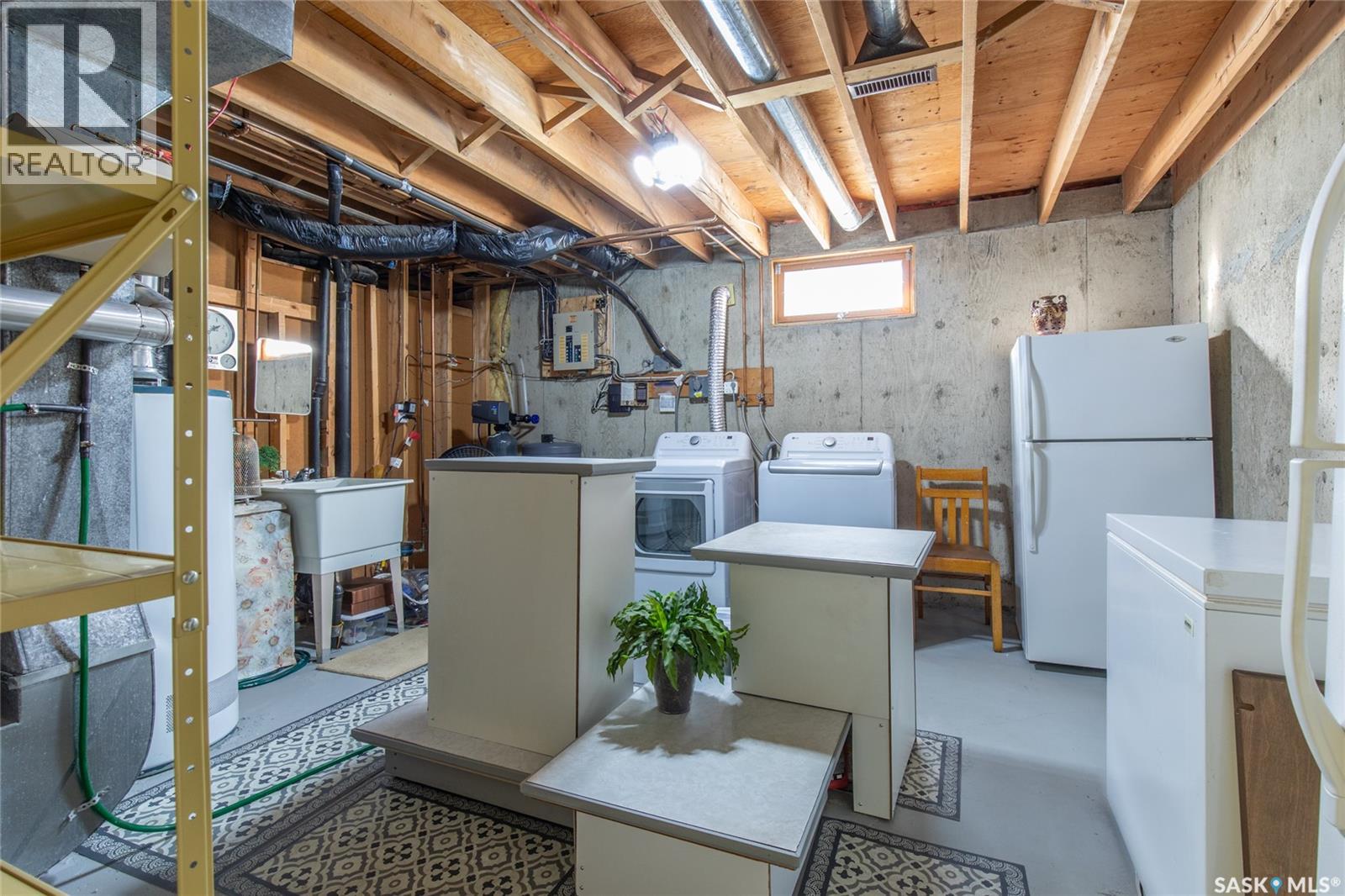 550 3rd Avenue Nw, Moose Jaw, Saskatchewan  S6H 7B6 - Photo 43 - SK022263