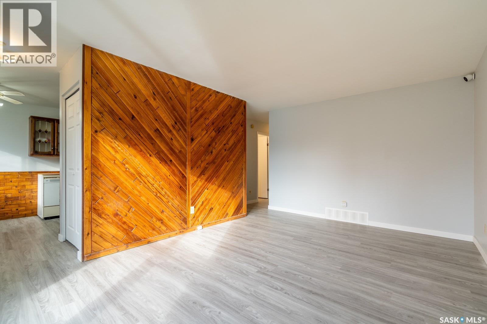 N 822 Hayworth Crescent N, Regina, Saskatchewan  S4X 1Y1 - Photo 4 - SK022246