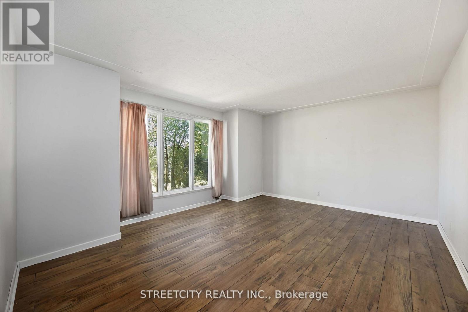 4767 St. Clair Parkway, St. Clair, Ontario N0P 2B0 - Photo 20 - X12503264