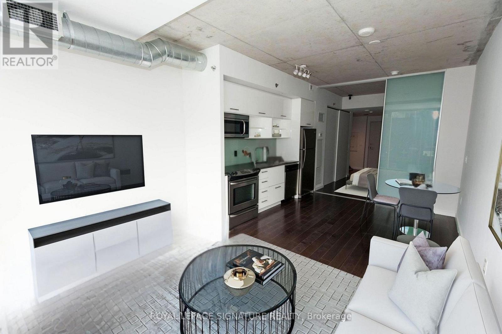 611 - 32 Trolley Crescent, Toronto, Ontario  M5A 0E8 - Photo 2 - C12503718