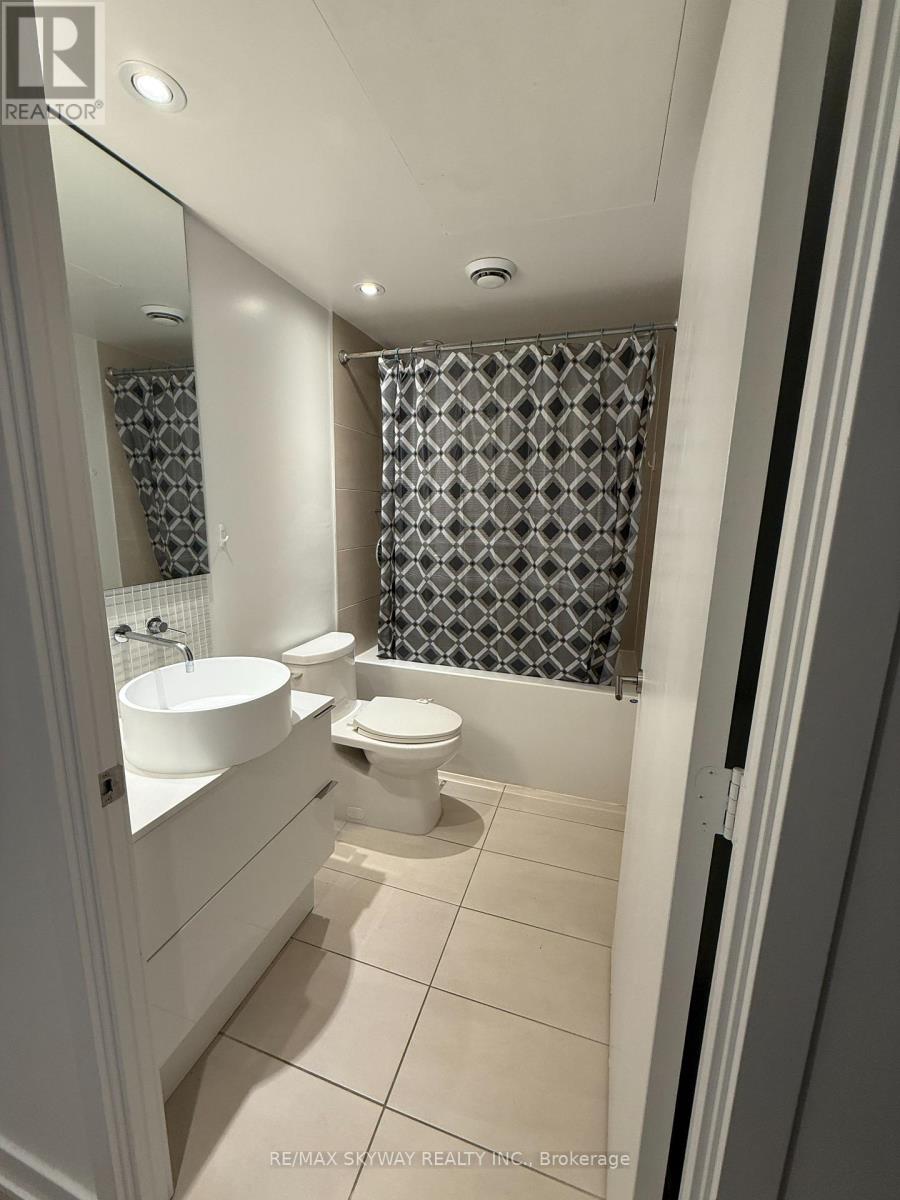 311 - 185 Roehampton Avenue, Toronto, Ontario  M4P 0C6 - Photo 5 - C12503736