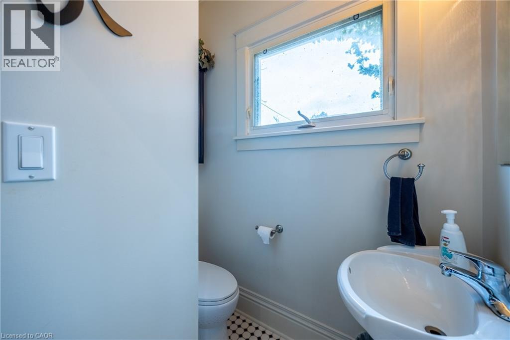 41 Baldwin Street, Tillsonburg, Ontario  N4G 2K4 - Photo 5 - 40749297