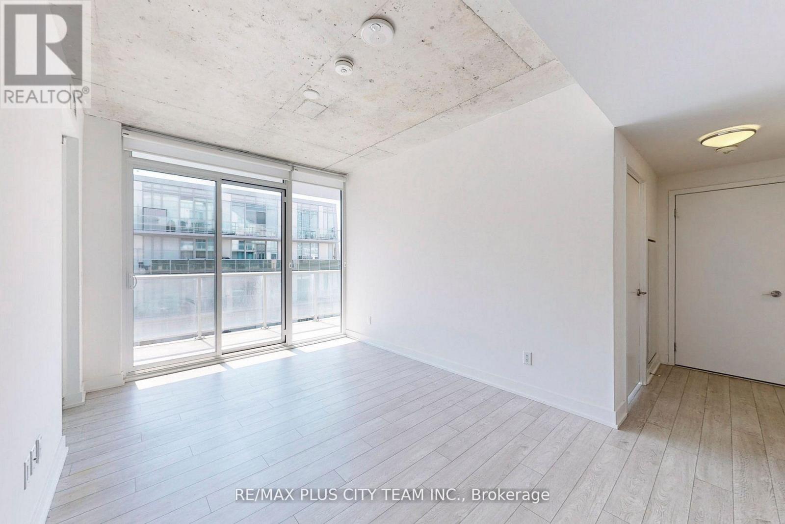 915 - 30 Baseball Place, Toronto, Ontario  M4M 0E8 - Photo 4 - E12503722