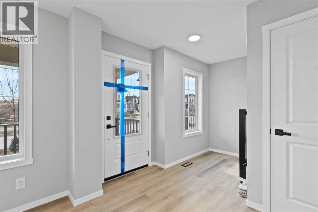 225 Yorkville Boulevard Sw, Calgary, Alberta  T2X 5H6 - Photo 5 - A2210622