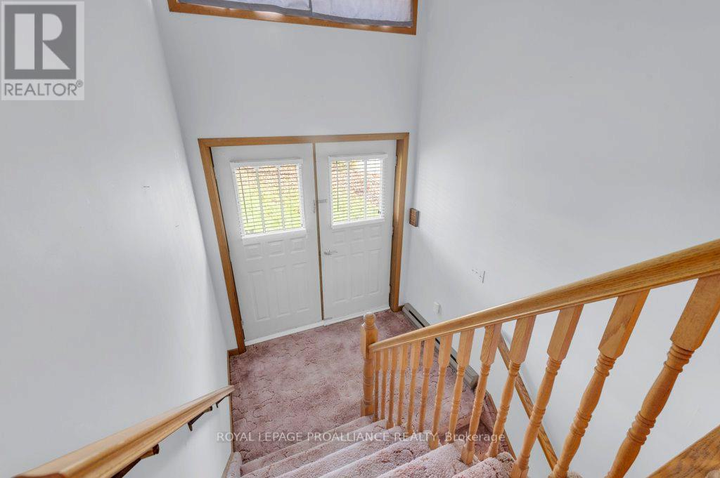 208 William Street, Stirling-Rawdon, Ontario  K0K 3E0 - Photo 7 - X12504032