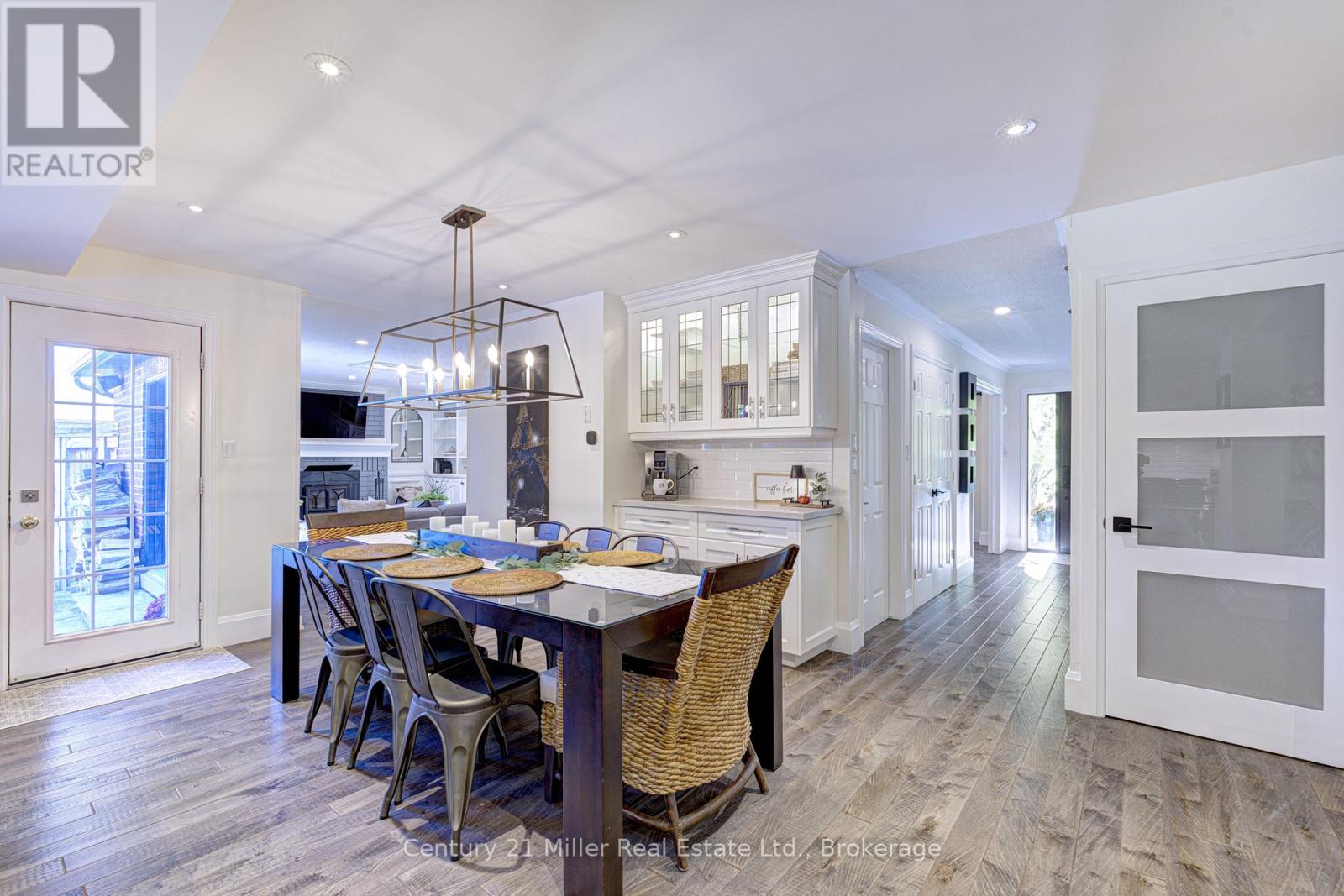 6 Mays Crescent, Hamilton, Ontario  L8B 0G4 - Photo 16 - X12502892