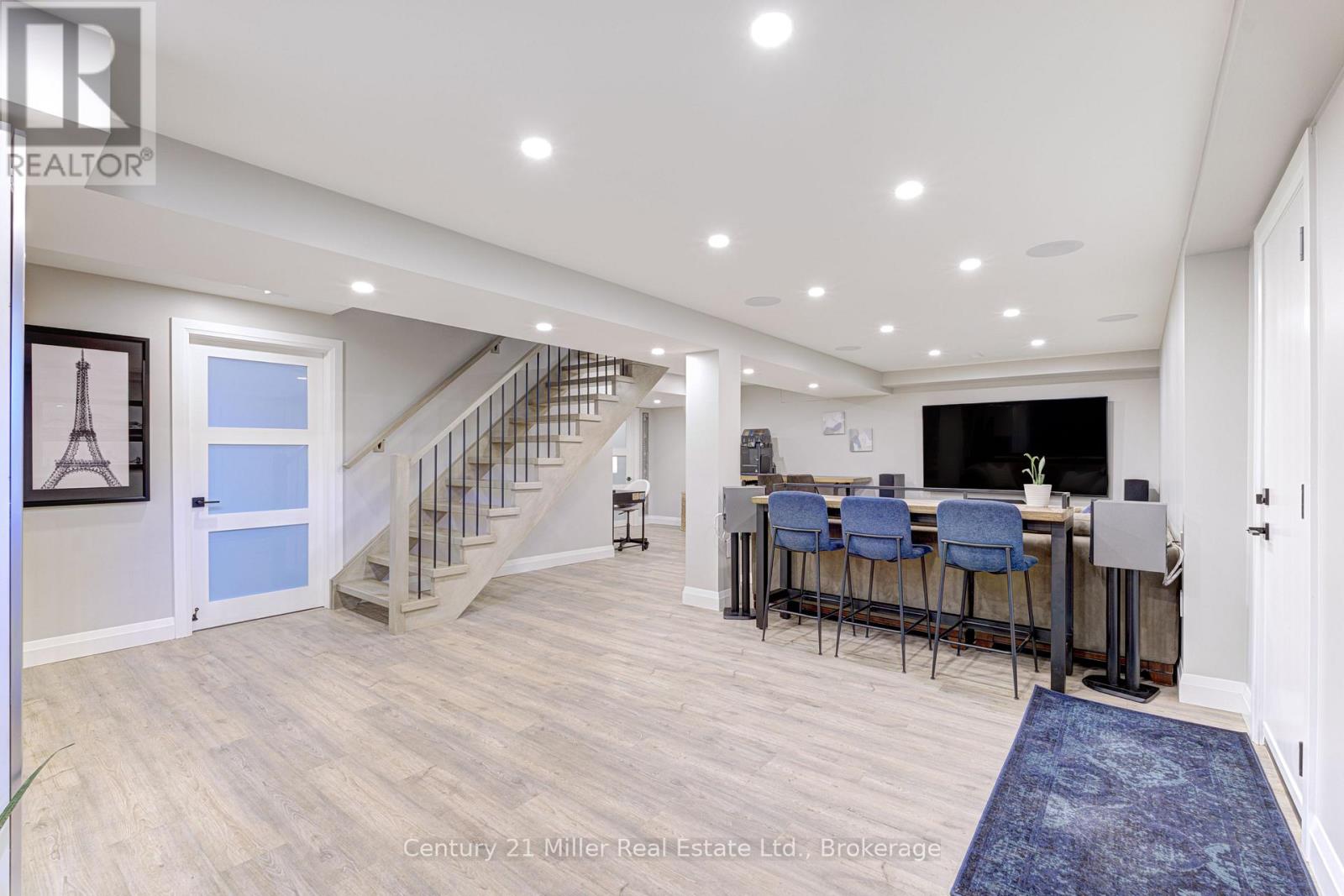 6 Mays Crescent, Hamilton, Ontario  L8B 0G4 - Photo 40 - X12502892