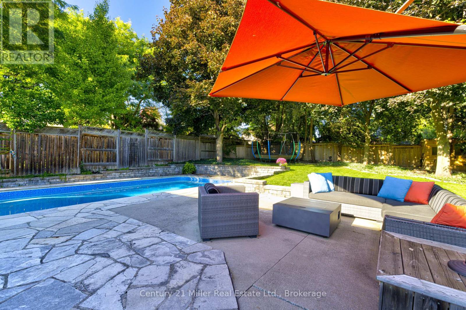 6 Mays Crescent, Hamilton, Ontario  L8B 0G4 - Photo 47 - X12502892