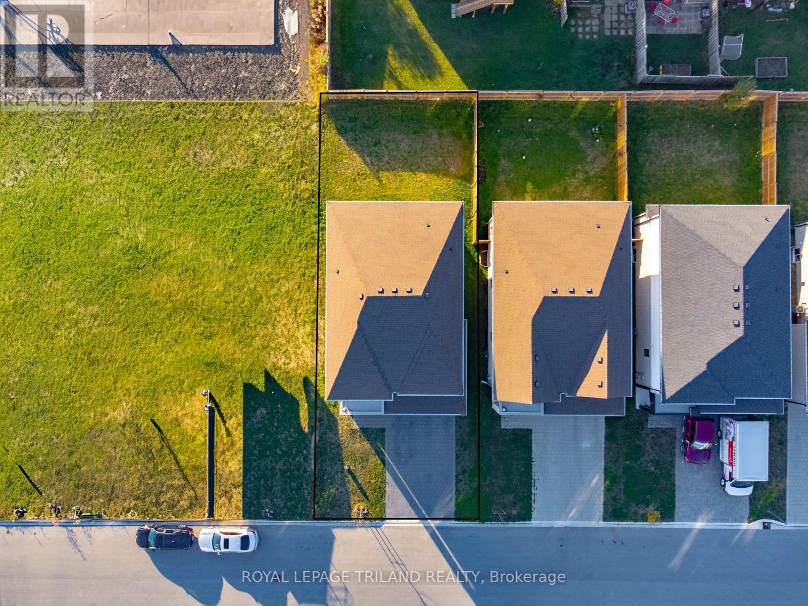 7 Welch Court, St. Thomas, Ontario N5R 0M1 - Photo 7 - X12503768