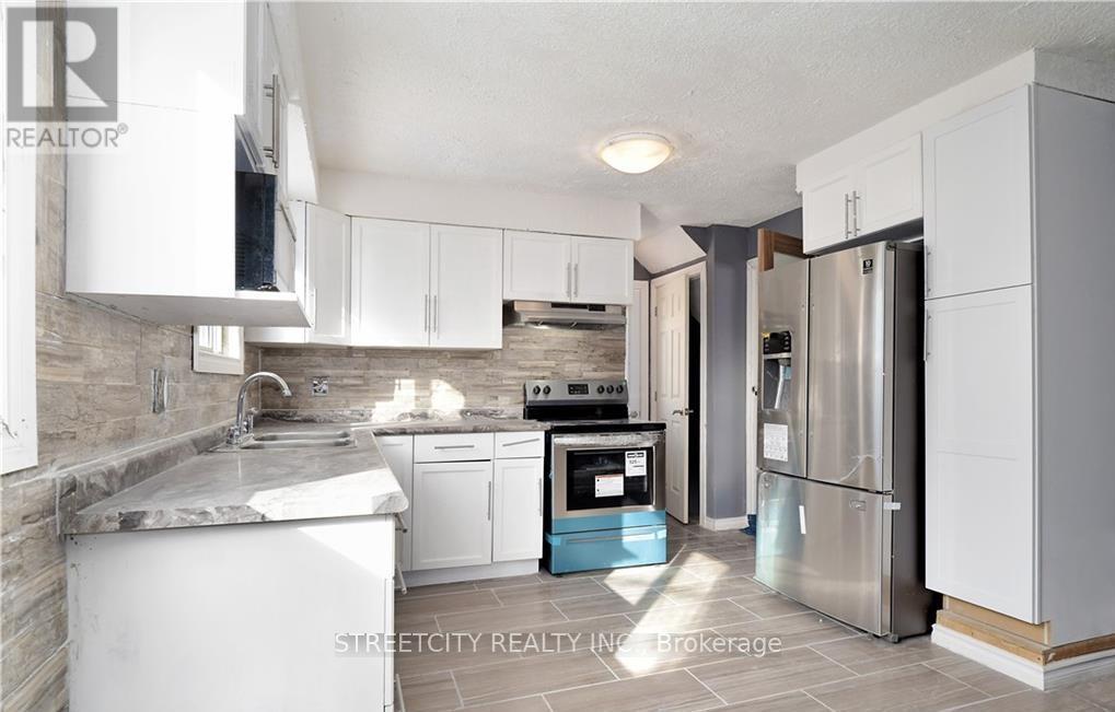 1331 Limberlost Road, London North, Ontario  N6G 2W4 - Photo 4 - X12503842