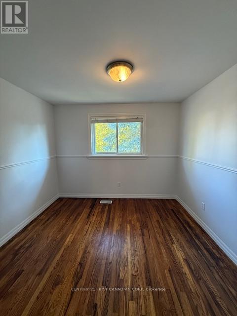 17 Vincent Crescent S, London South, Ontario  N6C 4X9 - Photo 38 - X12503948