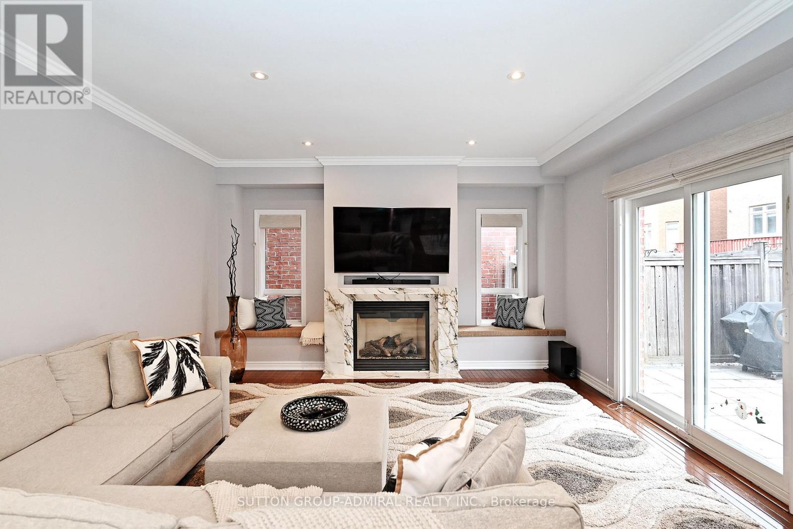 32 Seabreeze Avenue, Vaughan, Ontario  L4J 8R7 - Photo 11 - N12503732