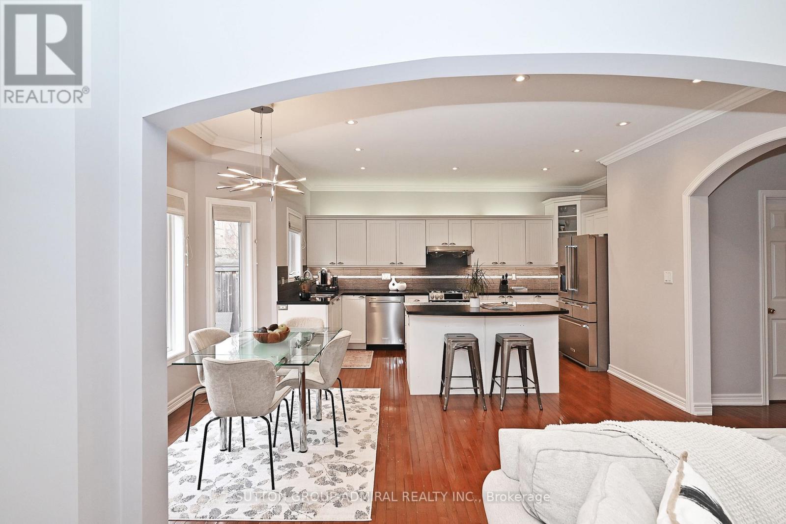 32 Seabreeze Avenue, Vaughan, Ontario  L4J 8R7 - Photo 9 - N12503732