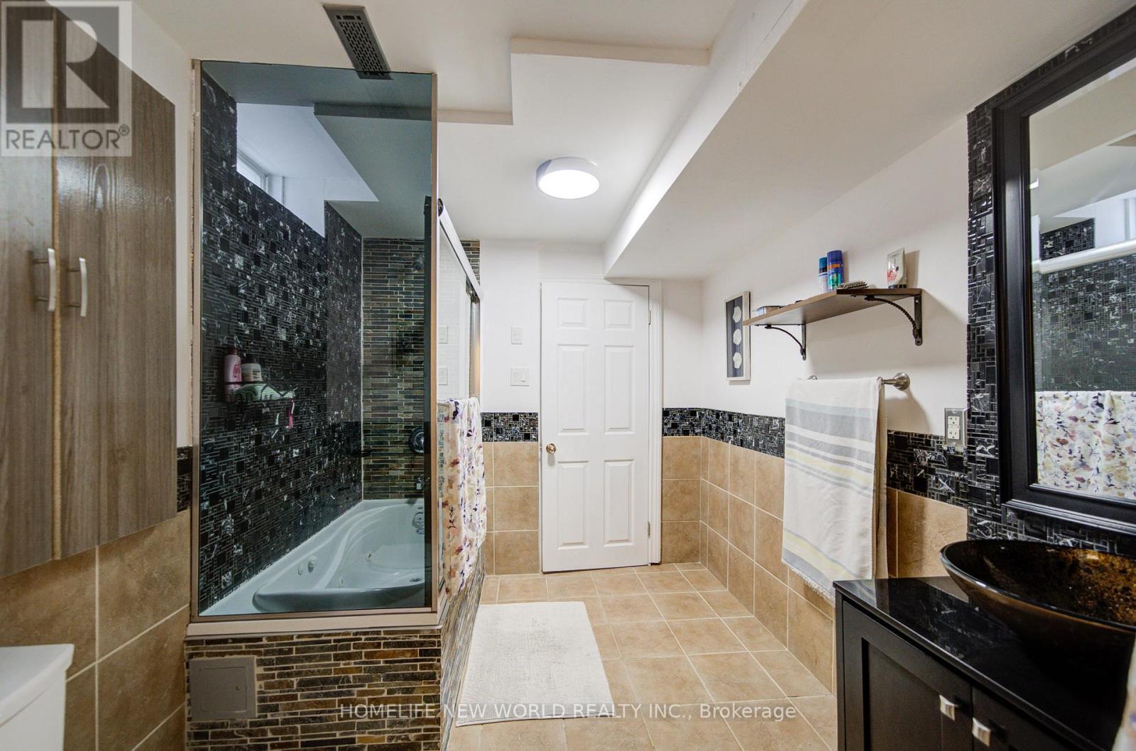 186 Solway Avenue, Vaughan, Ontario L6A 3C3 - Photo 27 - N12481115