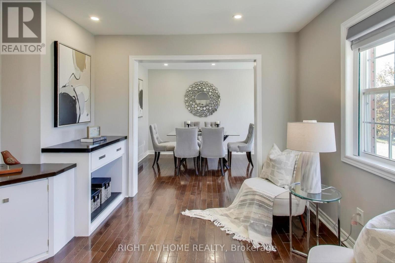 27 Hawtin Lane, Aurora, Ontario L4G 7L4 - Photo 11 - N12499804