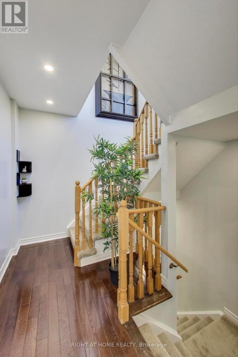 27 Hawtin Lane, Aurora, Ontario L4G 7L4 - Photo 7 - N12499804