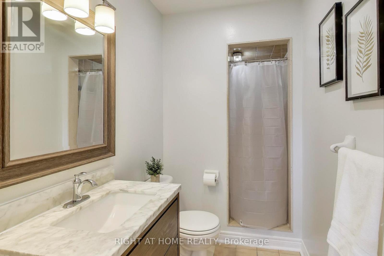 27 Hawtin Lane, Aurora, Ontario L4G 7L4 - Photo 18 - N12499804