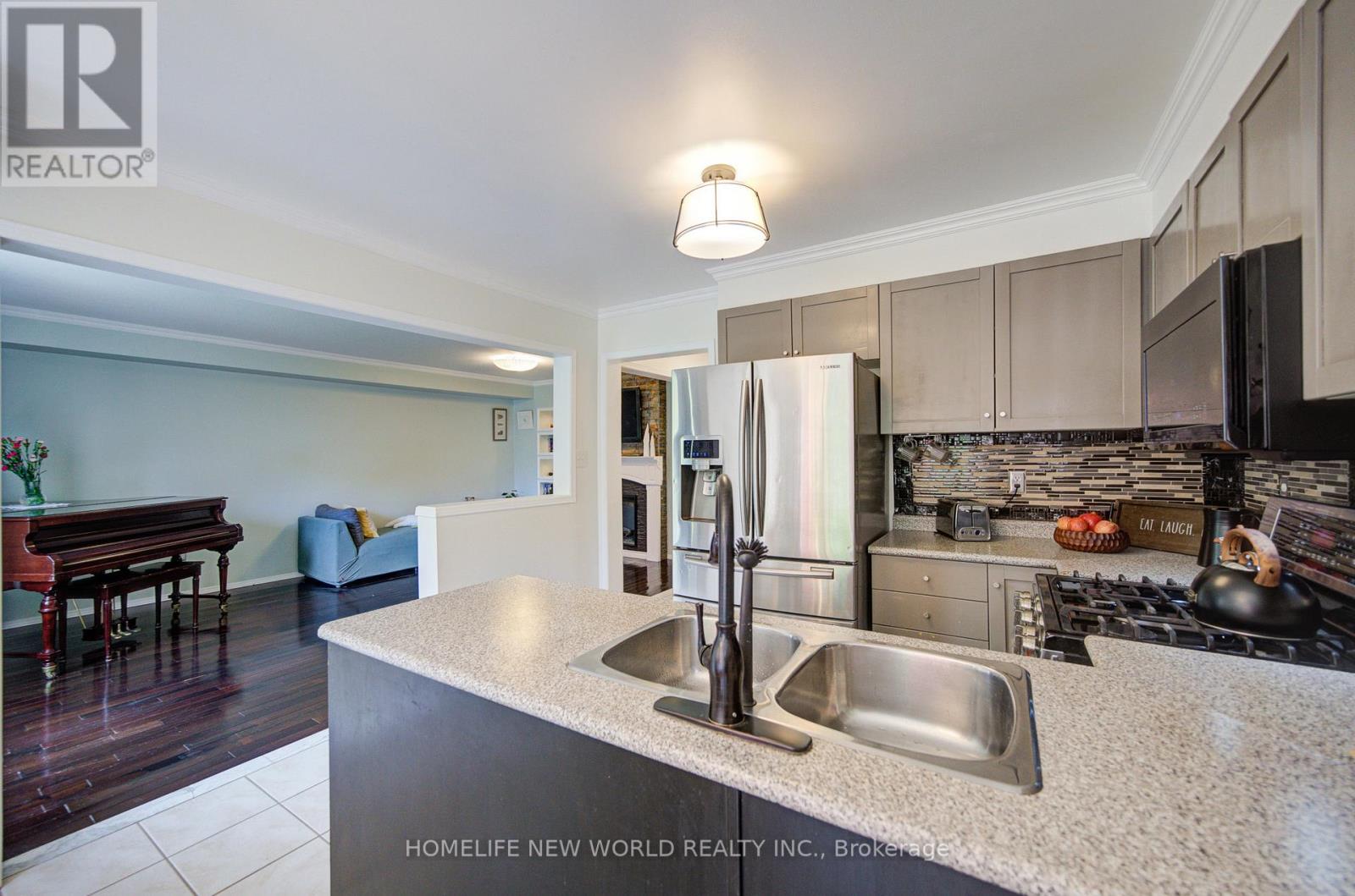 186 Solway Avenue, Vaughan, Ontario L6A 3C3 - Photo 41 - N12481115