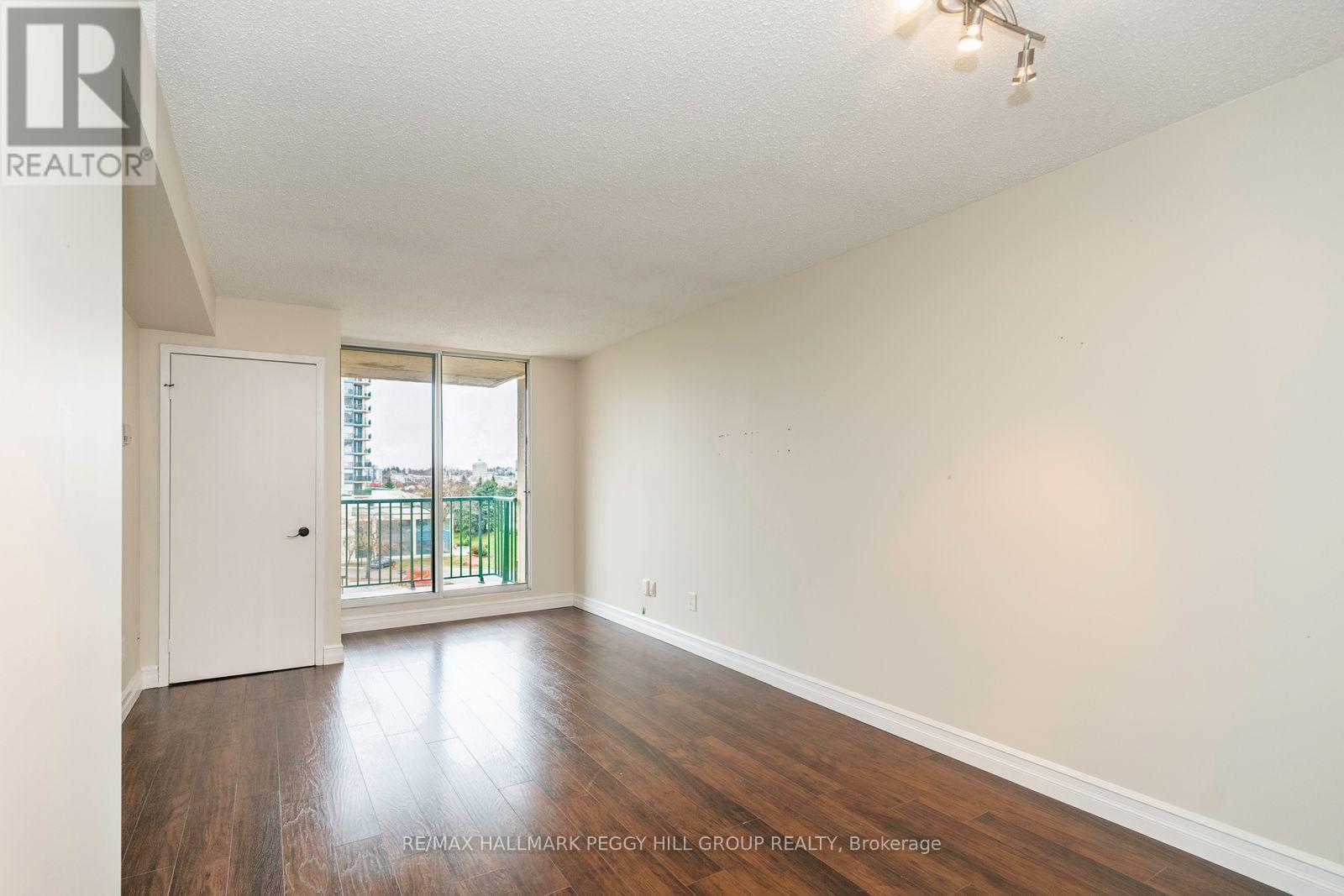 505 - 75 Ellen Street, Barrie, Ontario  L4N 7R6 - Photo 2 - S12503726