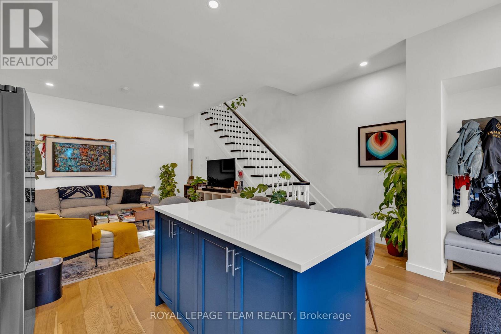 A - 325 Hinchey Avenue, Ottawa, Ontario  K1Y 1M1 - Photo 6 - X12503762