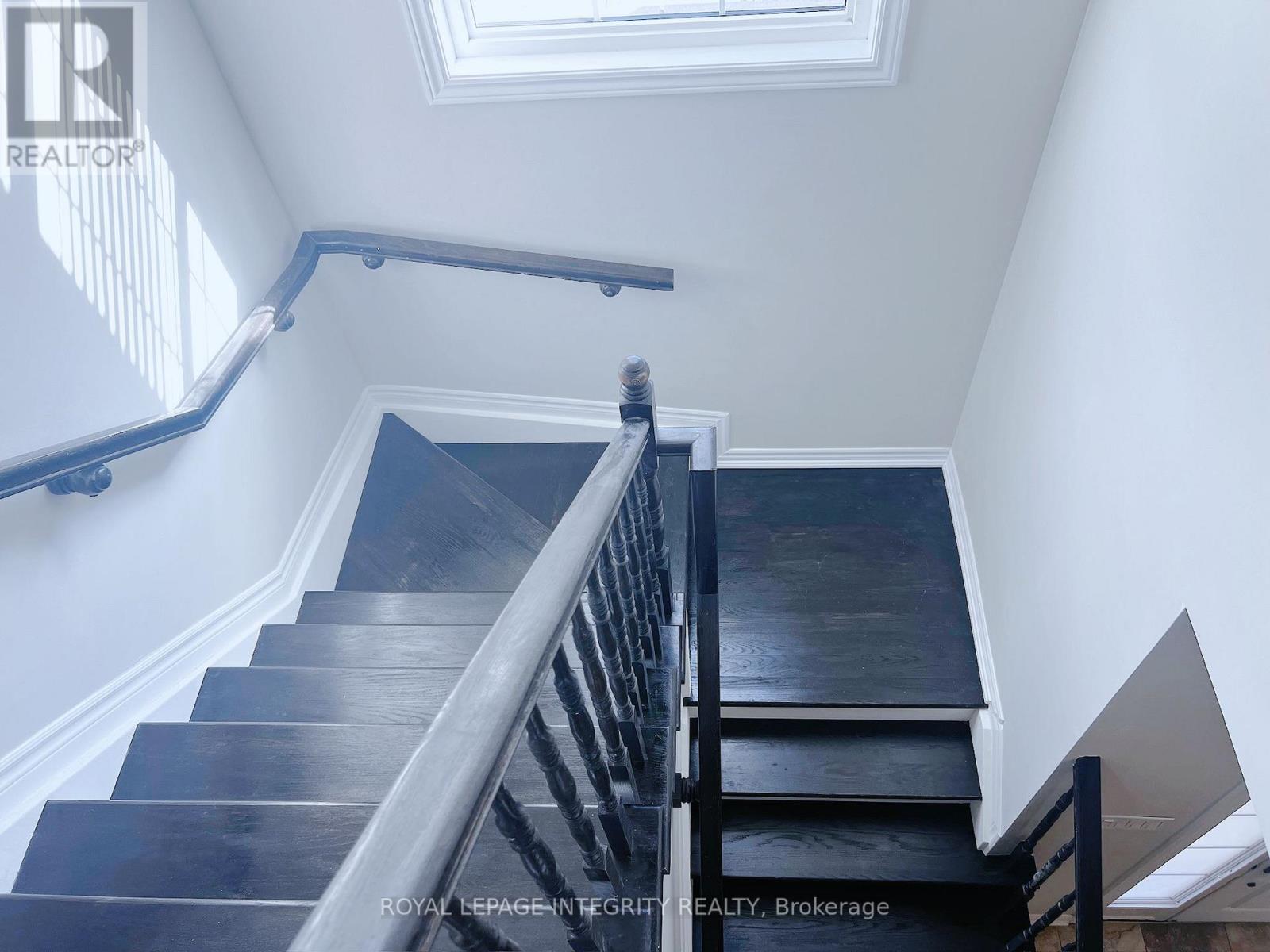 52 Sundragon Way, Ottawa, Ontario  K2C 3H2 - Photo 10 - X12503800