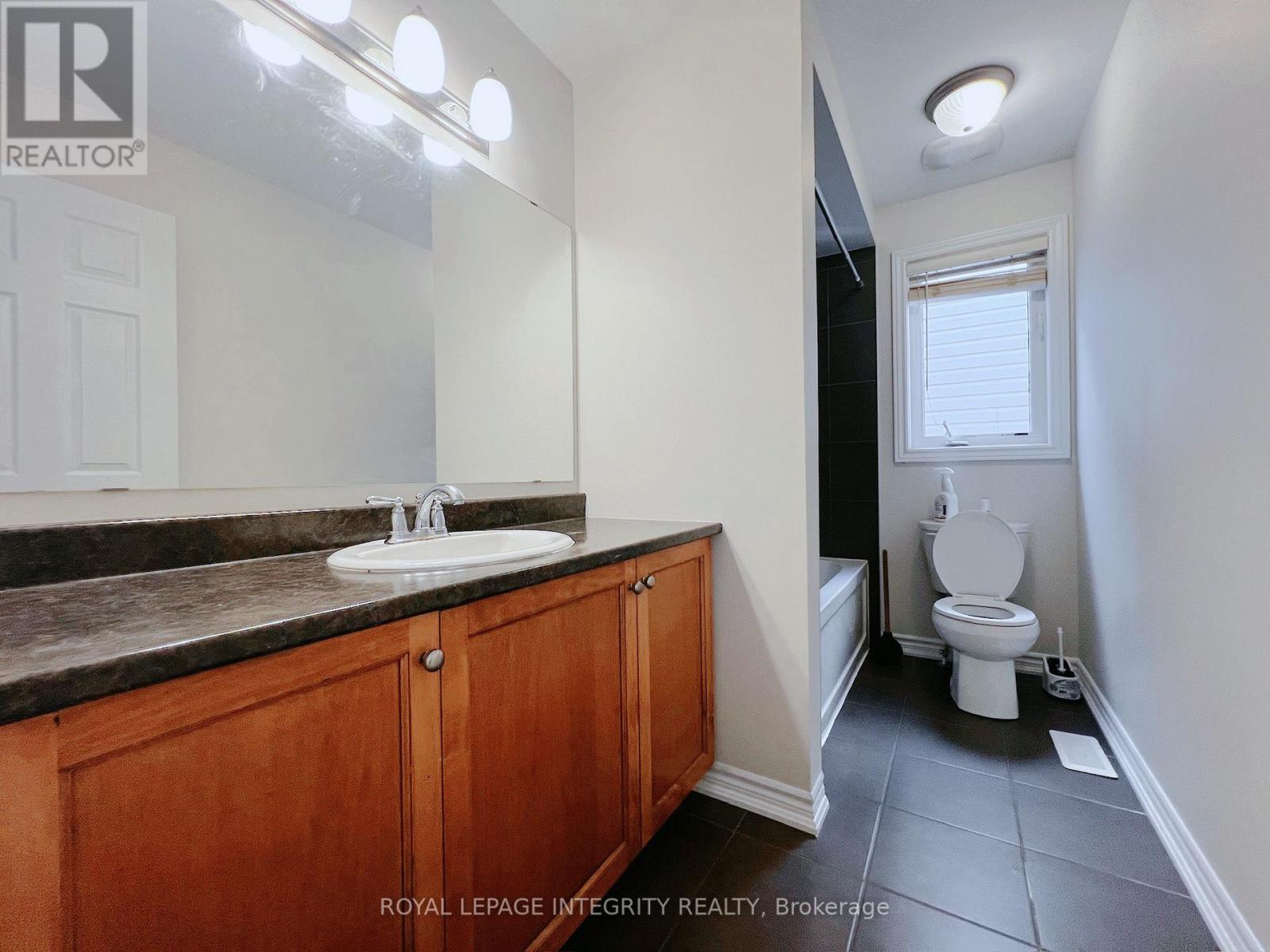 52 Sundragon Way, Ottawa, Ontario  K2C 3H2 - Photo 19 - X12503800