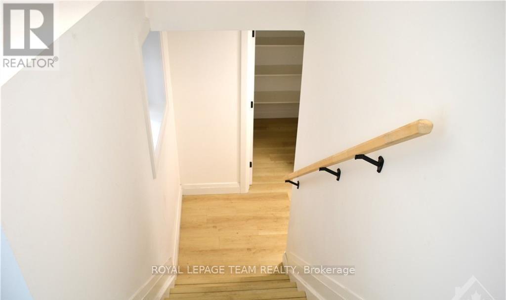 3 - 503 Athlone Avenue, Ottawa, Ontario  K1Z 5M9 - Photo 3 - X12503892