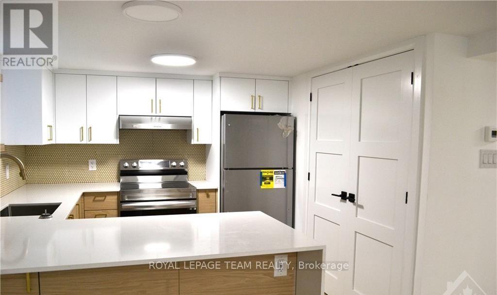 3 - 503 Athlone Avenue, Ottawa, Ontario  K1Z 5M9 - Photo 8 - X12503892