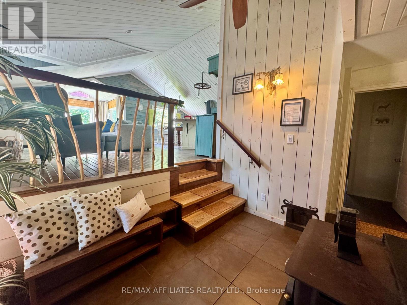 6828 511 Highway, Lanark Highlands, Ontario  K0G 1K0 - Photo 5 - X12503956