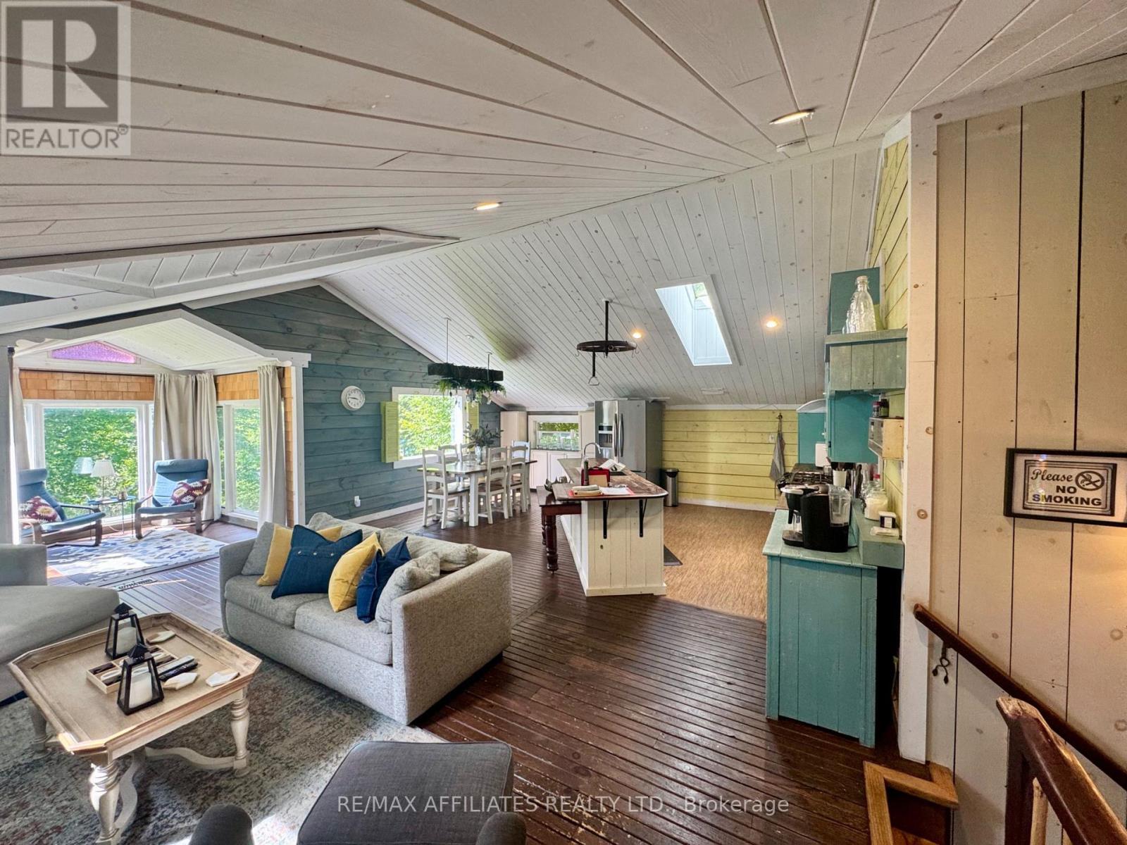 6828 511 Highway, Lanark Highlands, Ontario  K0G 1K0 - Photo 6 - X12503956