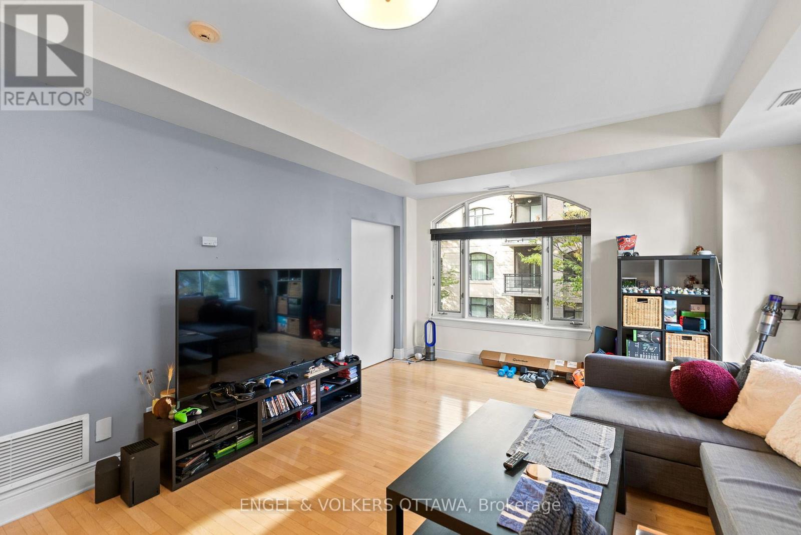 303 - 95 Bronson Avenue, Ottawa, Ontario  K1R 1E2 - Photo 11 - X12504056