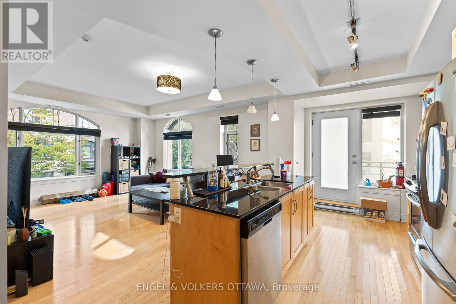 303 - 95 Bronson Avenue, Ottawa, Ontario  K1R 1E2 - Photo 12 - X12504056