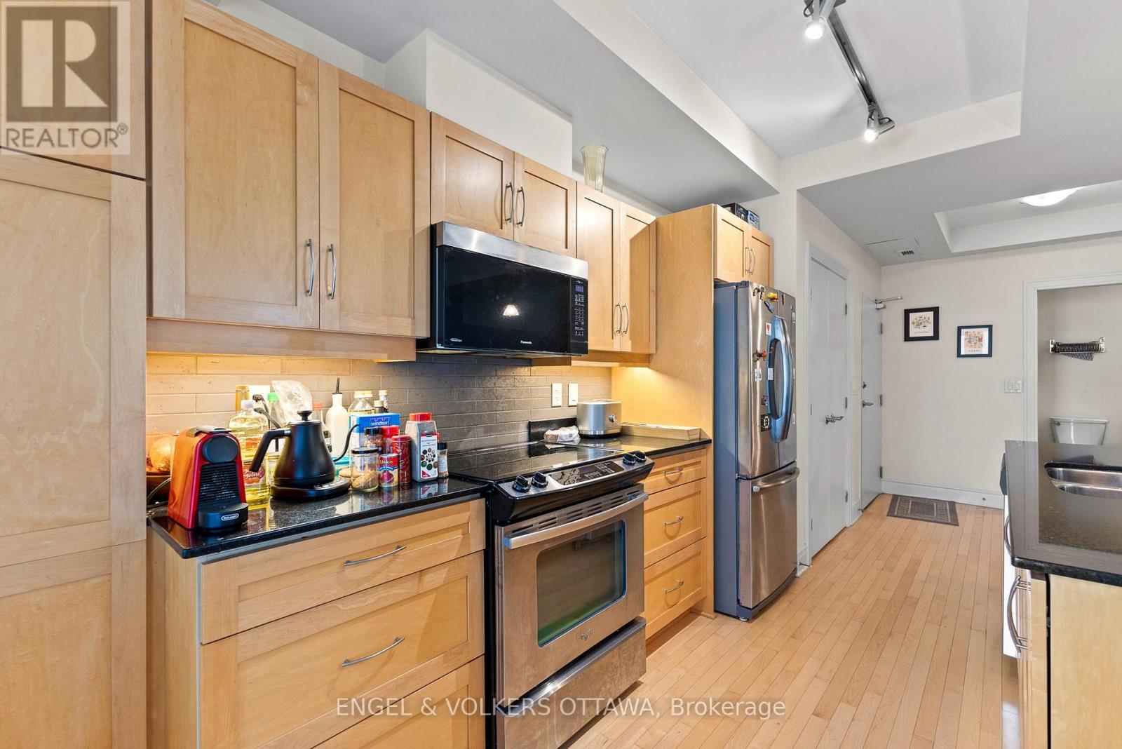 303 - 95 Bronson Avenue, Ottawa, Ontario  K1R 1E2 - Photo 15 - X12504056