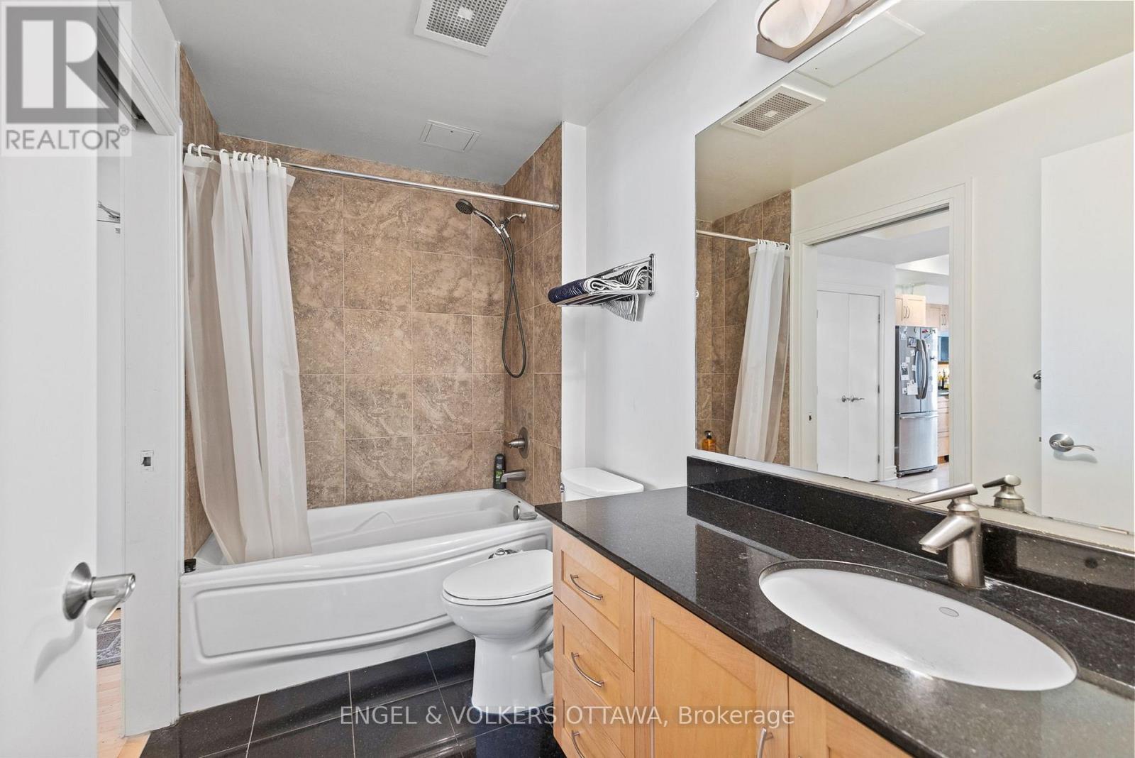 303 - 95 Bronson Avenue, Ottawa, Ontario  K1R 1E2 - Photo 16 - X12504056