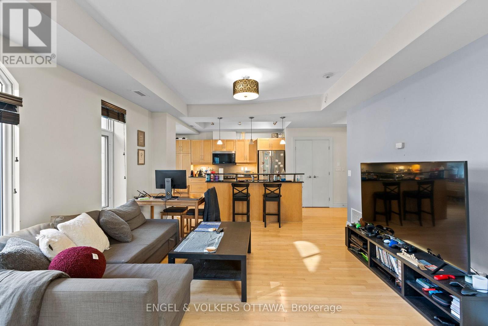 303 - 95 Bronson Avenue, Ottawa, Ontario  K1R 1E2 - Photo 8 - X12504056